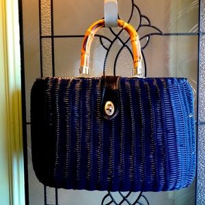 Wicker purse enthusiasts! Vintage royal blue Dayne Taylor wicker purse.